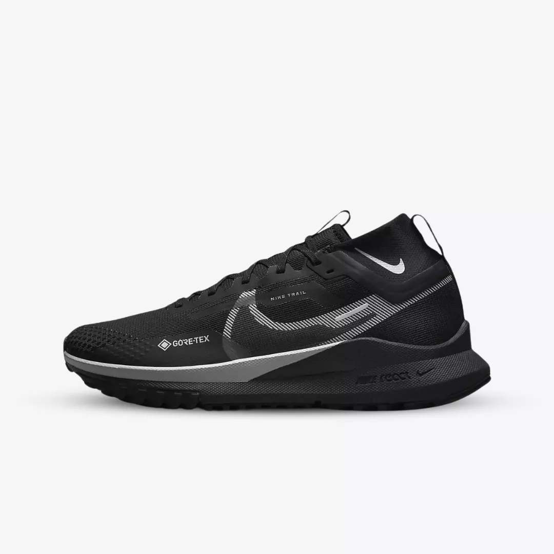 Pegasus Trail 4 Black